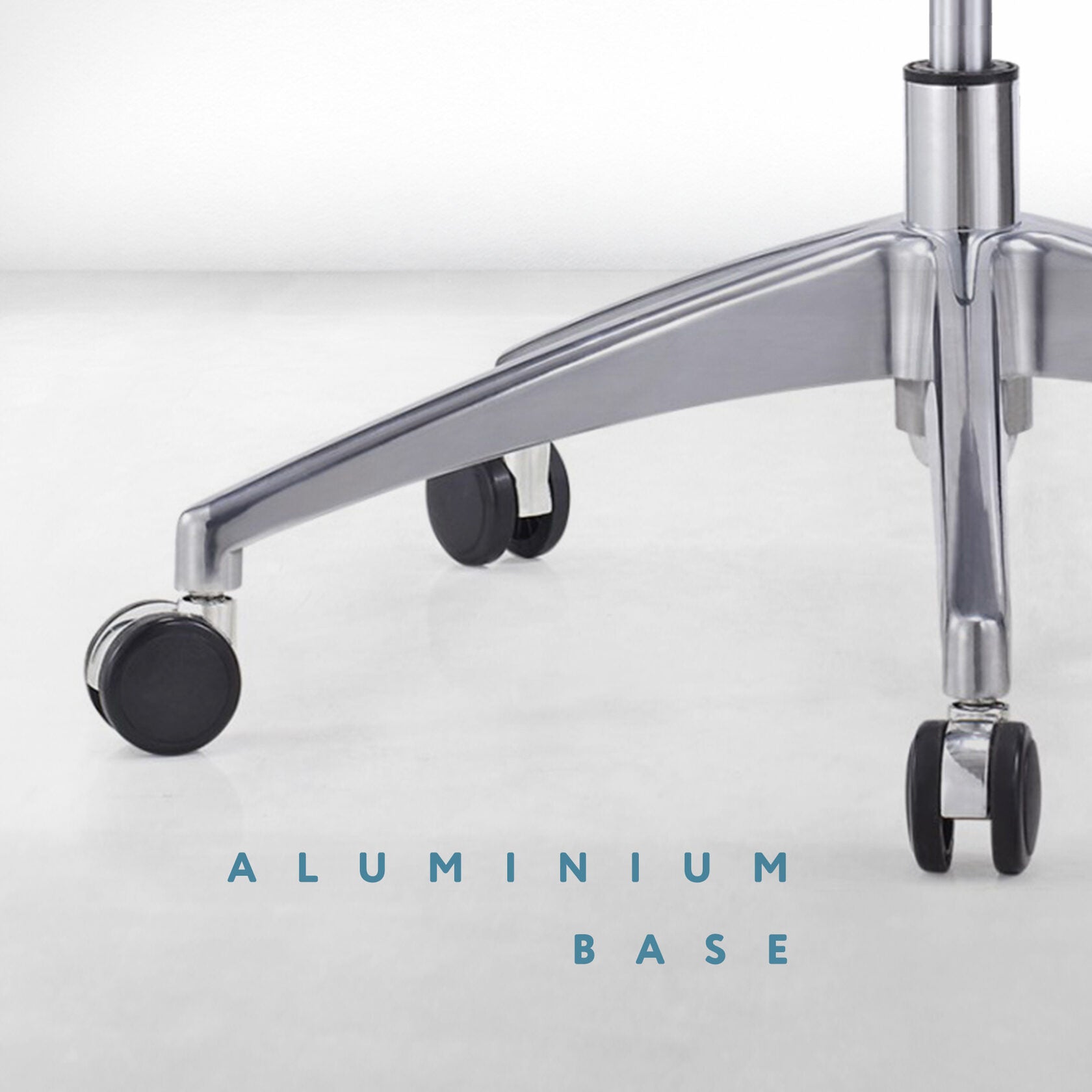 SkyLand Executive Chair CH 480